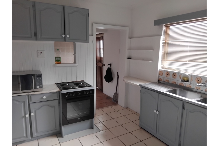 4 Bedroom Property for Sale in Zeekoevlei Western Cape